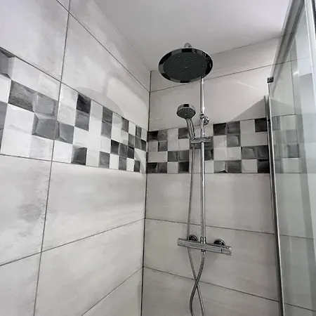Appartement Escapade Tropicale - Cuisine Equipee, Terrasse Privee Bourbourg