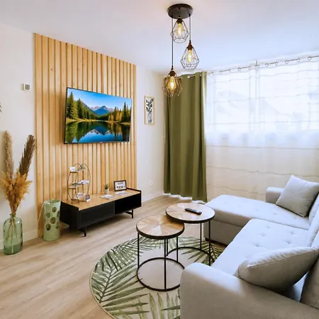 Escapade Tropicale - Cuisine Equipee, Terrasse Privee Appartement Bourbourg
